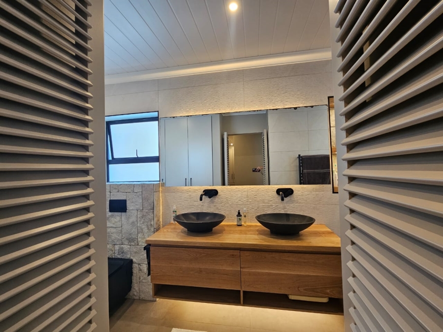 3 Bedroom Property for Sale in Stilbaai Wes Western Cape